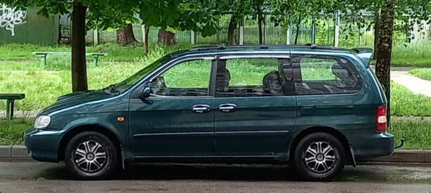 Kia Carnival I, 7 мест, 2001 г.