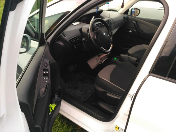Citroen C4 Grand Picasso II, 7 мест, 2016 г.