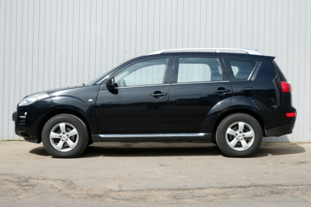 Peugeot 4007, 7 мест, 2008 г.