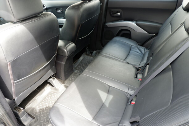 Peugeot 4007, 7 мест, 2008 г.