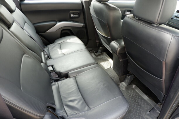 Peugeot 4007, 7 мест, 2008 г.