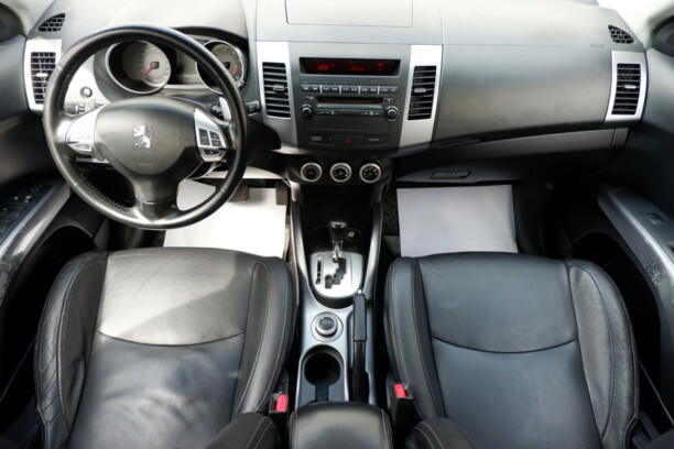 Peugeot 4007, 7 мест, 2008 г.