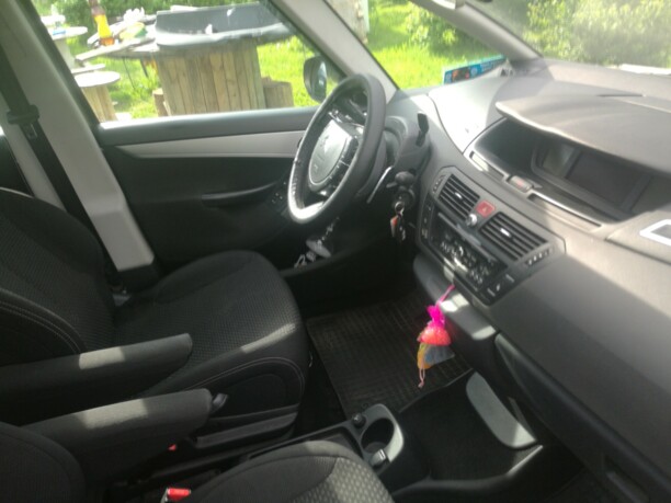 Citroen C4 Grand Picasso I, 7 мест, 2010 г.