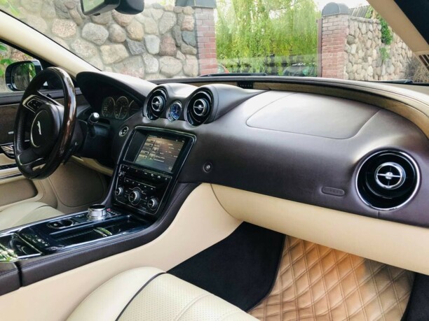 Jaguar XJ X351, 2010 г.
