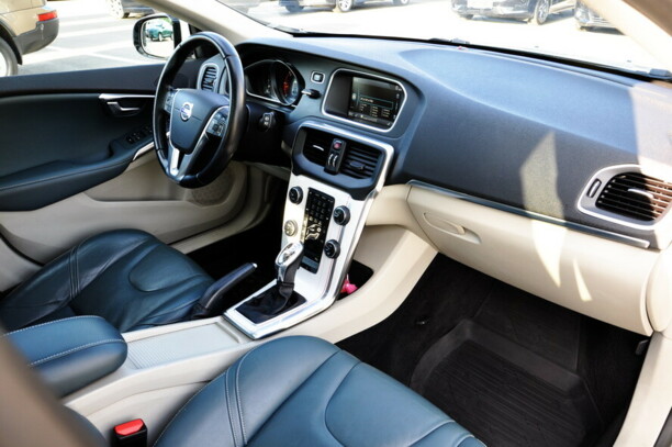 Volvo V40 II, 2012 г.