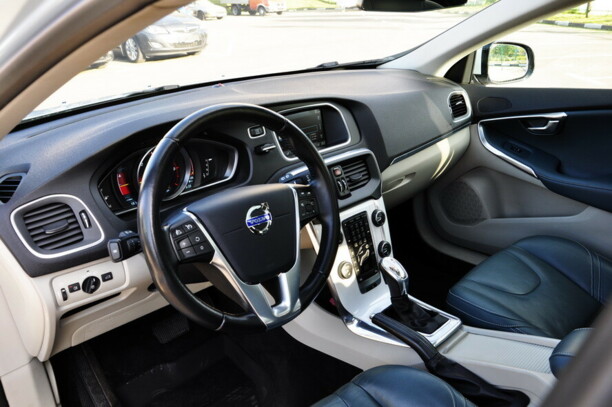 Volvo V40 II, 2012 г.