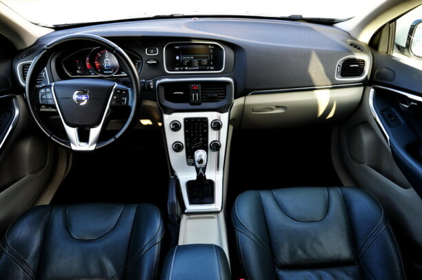 Volvo V40 II, 2012 г.