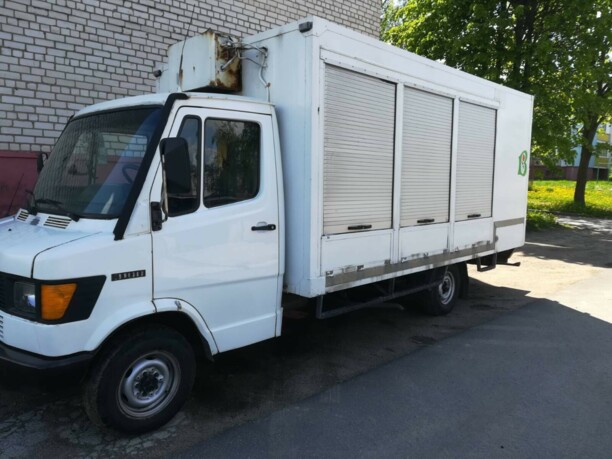 Mercedes-Benz Т1 207D - 410D 310D, 1990 г.