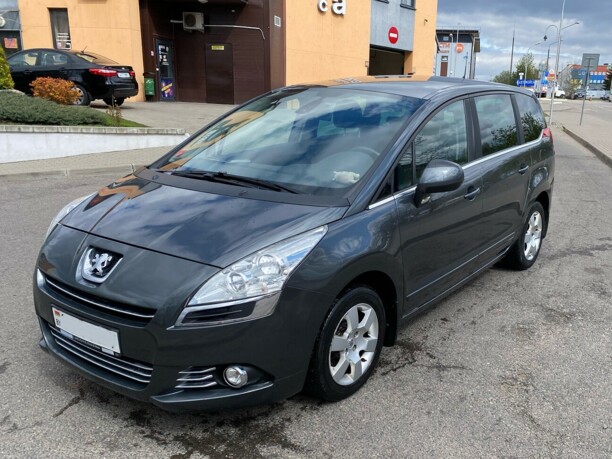 Peugeot 5008 I, 7 мест, 2010 г.