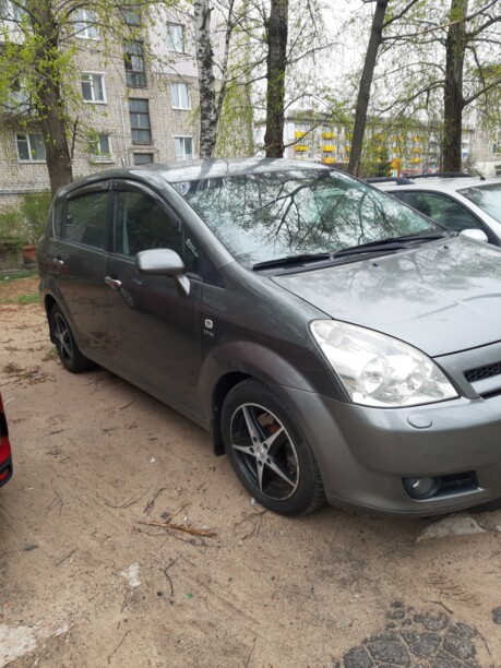 Toyota Corolla Verso II (E121), 7 мест, 2005 г.