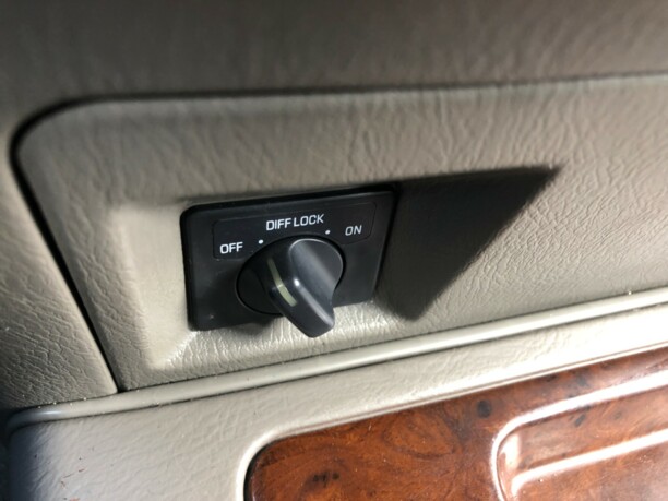 Nissan Patrol Y61, 7 мест, 2002 г.