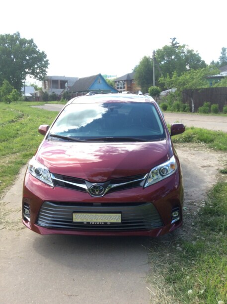 Toyota Sienna III (XL30), 7 мест, 2018 г.