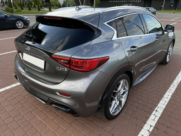 Infiniti Q30, 2016 г.