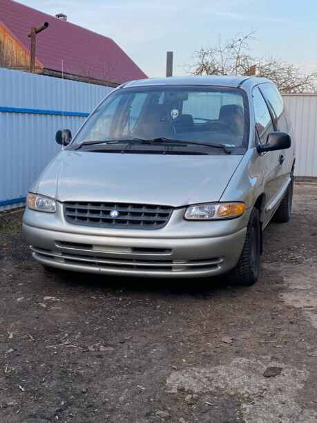 Plymouth Voyager III, 7 мест, 1999 г.