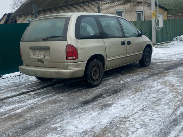 Plymouth Voyager III, 7 мест, 1999 г.