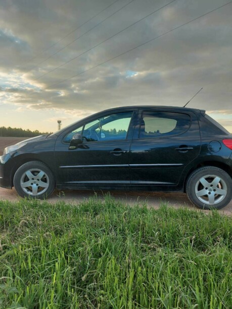 Peugeot 207 I · Рестайлинг, 2010 г.