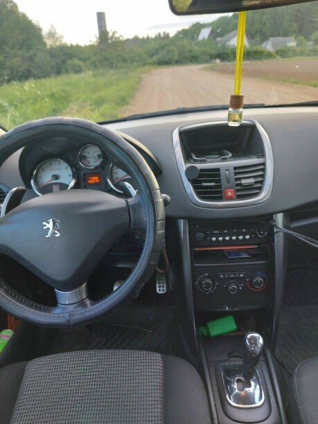 Peugeot 207 I · Рестайлинг, 2010 г.