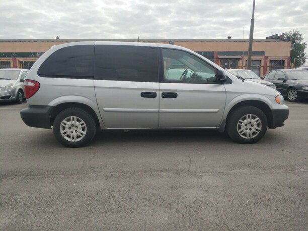 Dodge Caravan IV, 7 мест, 2005 г.