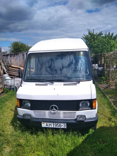 Mercedes-Benz T1 (207D-410D) 208D, 1993 г.