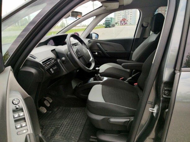 Citroen C4 Grand Picasso II, 7 мест, 2015 г.