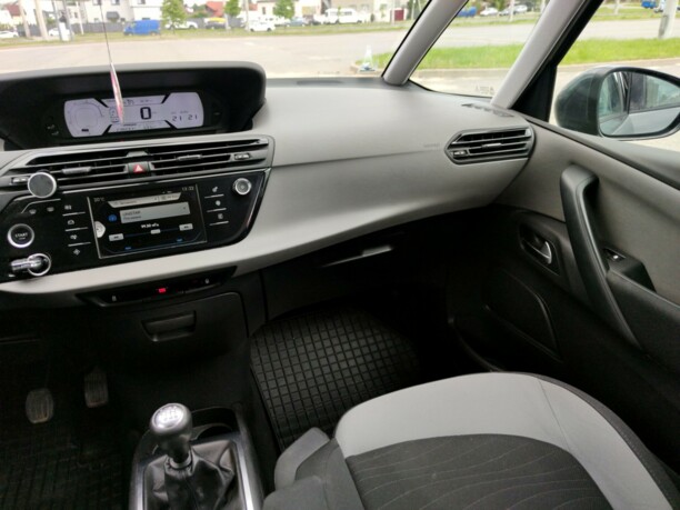 Citroen C4 Grand Picasso II, 7 мест, 2015 г.