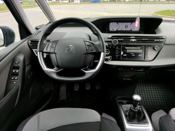 Citroen C4 Grand Picasso II, 7 мест, 2015 г.