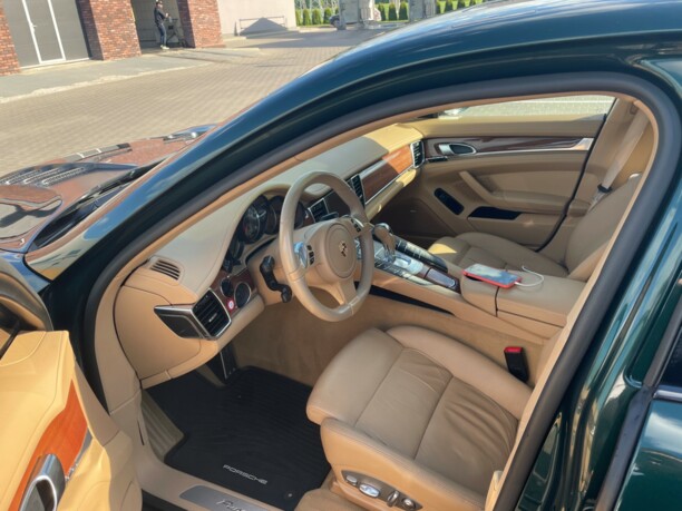 Porsche Panamera 970, 2010 г.