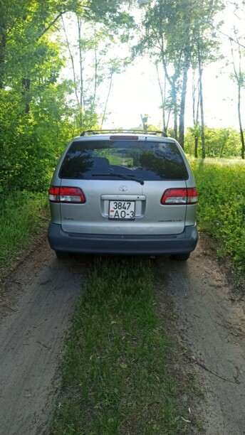 Toyota Sienna I (XL10), 7 мест, 2002 г.