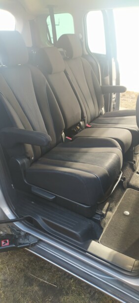 Mazda 5 II, 7 мест, 2011 г.