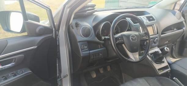 Mazda 5 II, 7 мест, 2011 г.