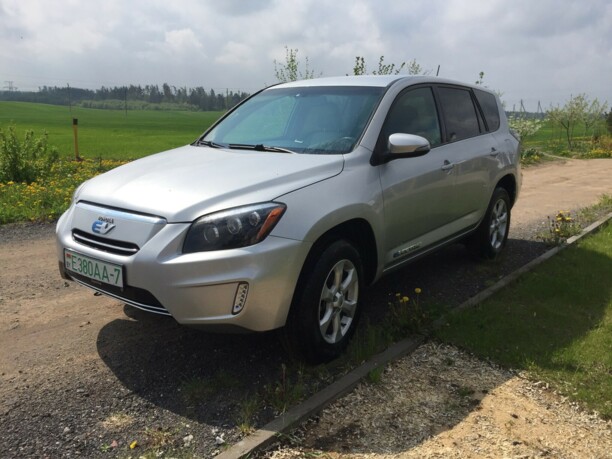 Toyota RAV4 III (XA30) · Рестайлинг, 5 мест, 2013 г.