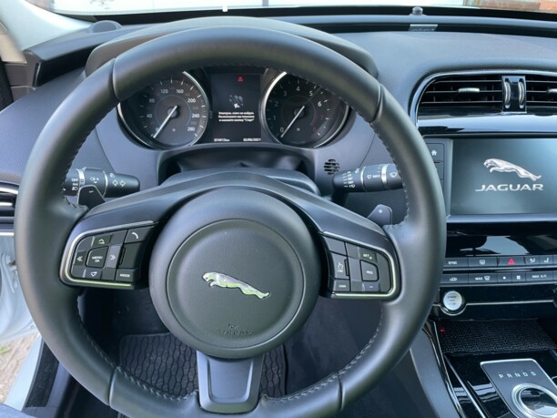 Jaguar XE, 2018 г.