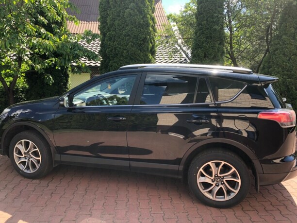 Toyota RAV4 IV (XA40) · Рестайлинг, 5 мест, 2017 г.