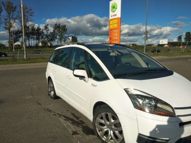 Citroen C4 Grand Picasso I, 7 мест, 2010 г.
