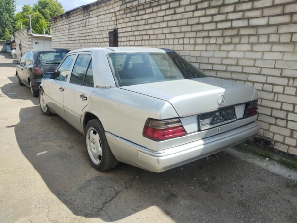 Mercedes-Benz E-Класс W124, S124, C124, A124, 1988 г.