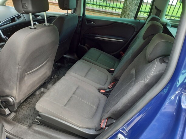 Opel Zafira C, 7 мест, 2015 г.