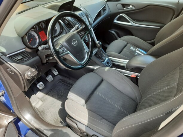 Opel Zafira C, 7 мест, 2015 г.