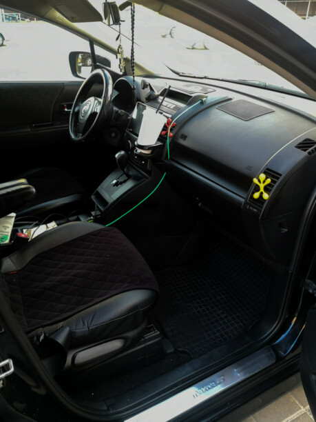 Mazda 5 I · Рестайлинг, 7 мест, 2008 г.