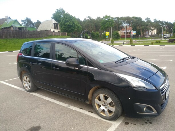 Peugeot 5008 I · Рестайлинг, 7 мест, 2014 г.