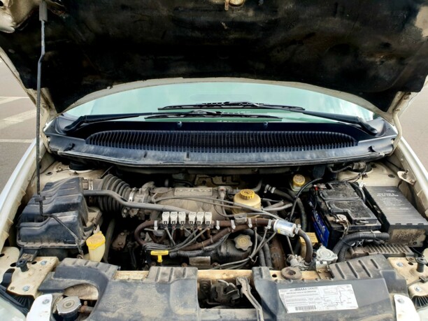 Dodge Caravan IV, 7 мест, 2001 г.
