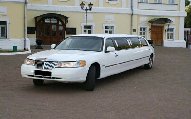 Lincoln Town Car III, 1998 г.