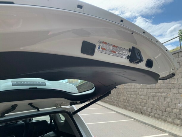 Toyota RAV4 IV (XA40) · Рестайлинг, 5 мест, 2017 г.