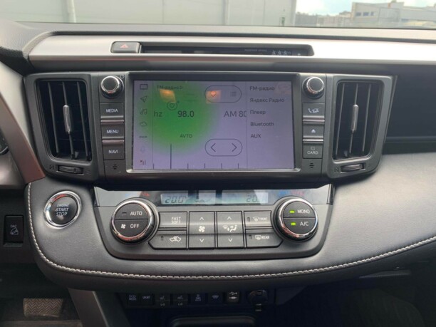 Toyota RAV4 IV (XA40) · Рестайлинг, 5 мест, 2017 г.