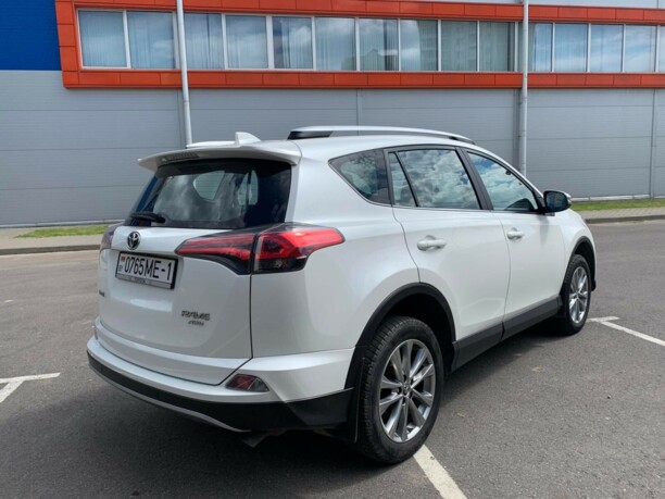 Toyota RAV4 IV (XA40) · Рестайлинг, 5 мест, 2017 г.