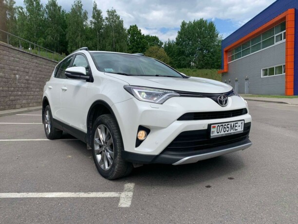 Toyota RAV4 IV (XA40) · Рестайлинг, 5 мест, 2017 г.