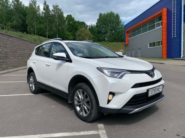Toyota RAV4 IV (XA40) · Рестайлинг, 5 мест, 2017 г.