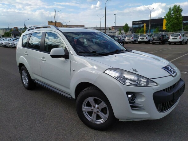 Peugeot 4007, 2010 г.