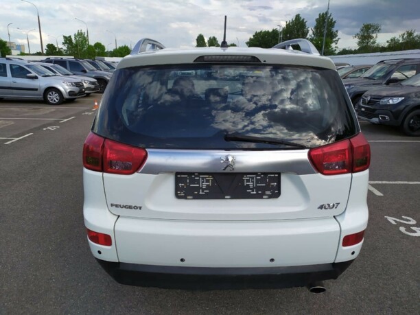Peugeot 4007, 2010 г.