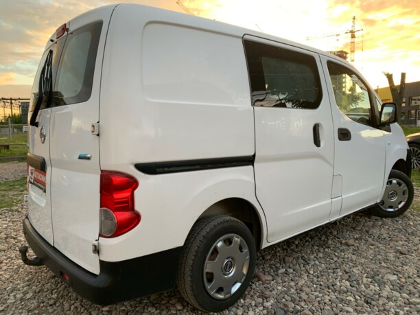Nissan NV200, 2010 г.