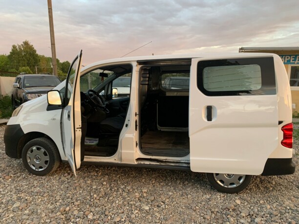Nissan NV200, 2010 г.